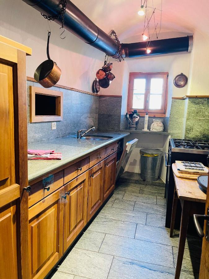 Chasa Engadina Appartement Sent Kamer foto