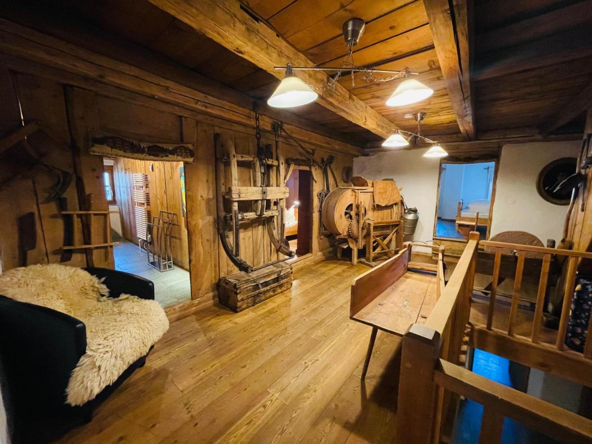 Chasa Engadina Appartement Sent Kamer foto