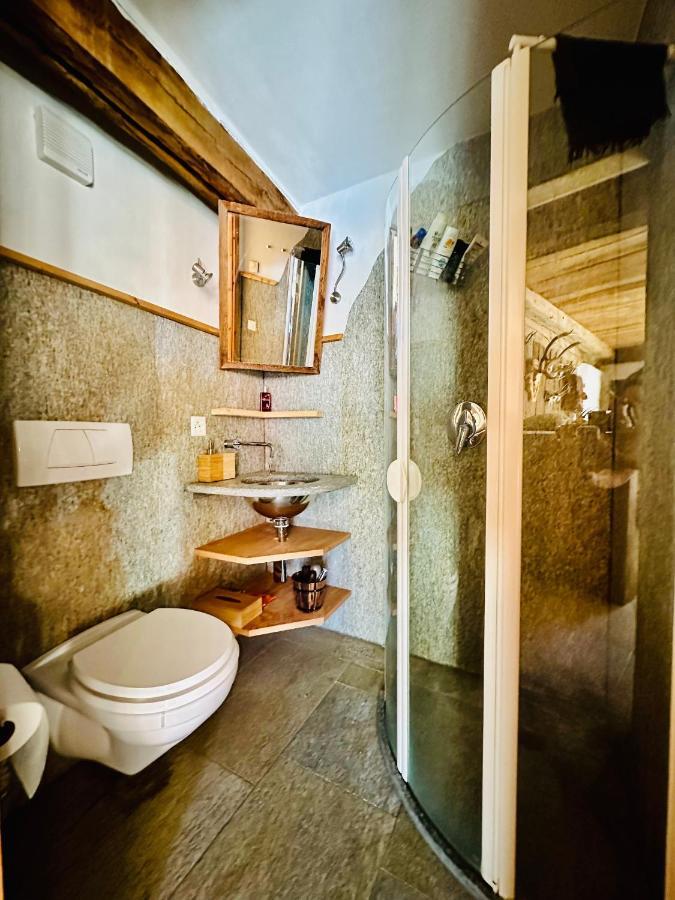 Chasa Engadina Appartement Sent Buitenkant foto
