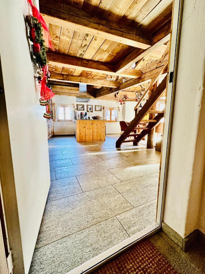 Chasa Engadina Appartement Sent Buitenkant foto